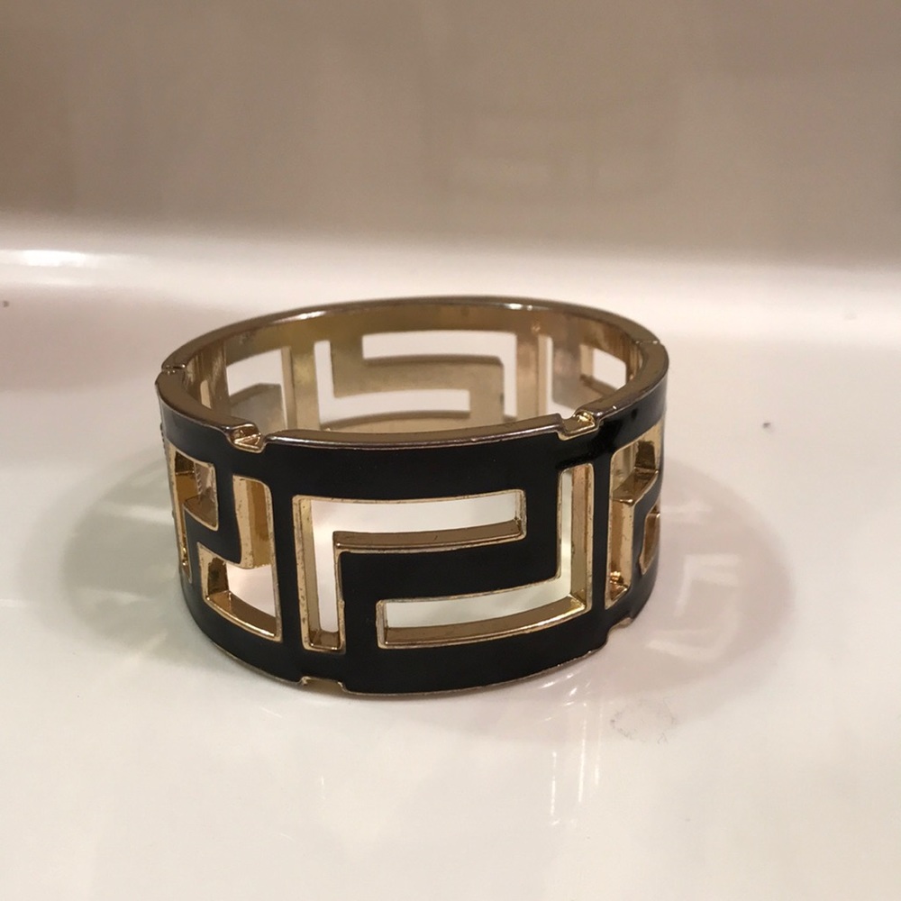 ACCENT BRACELET